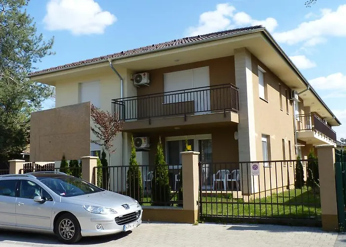 Azur Wellness * Siófok